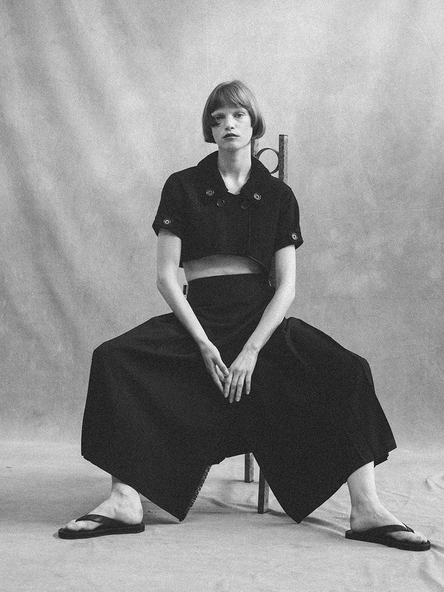 03 - Black Gabardine Kilt - Le Kilt