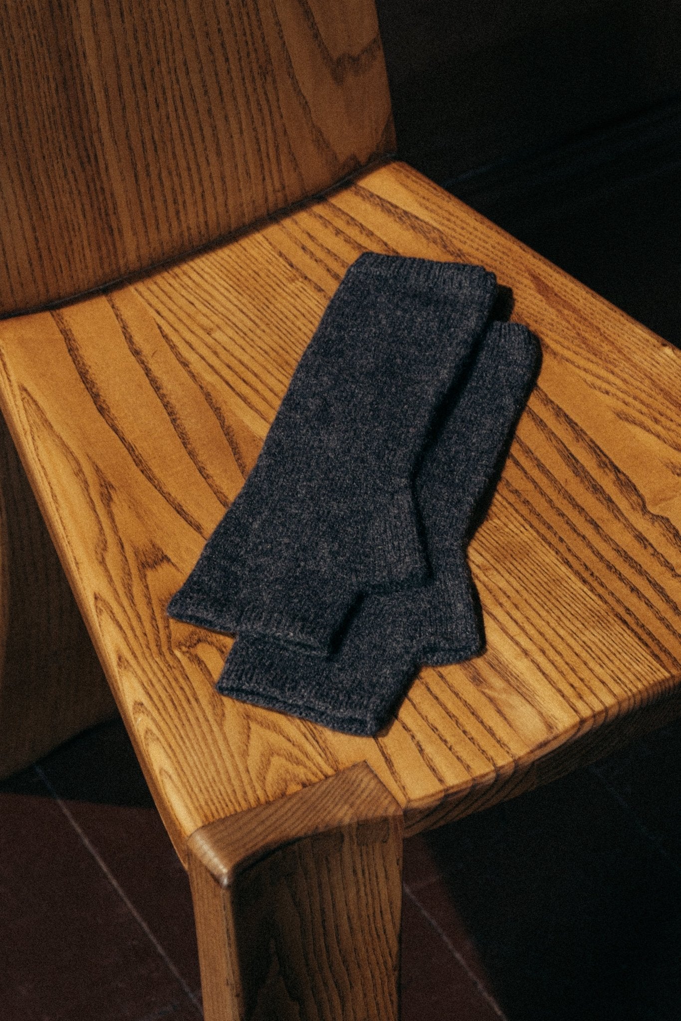 CASHMERE WRISTWARMERS - Le Kilt
