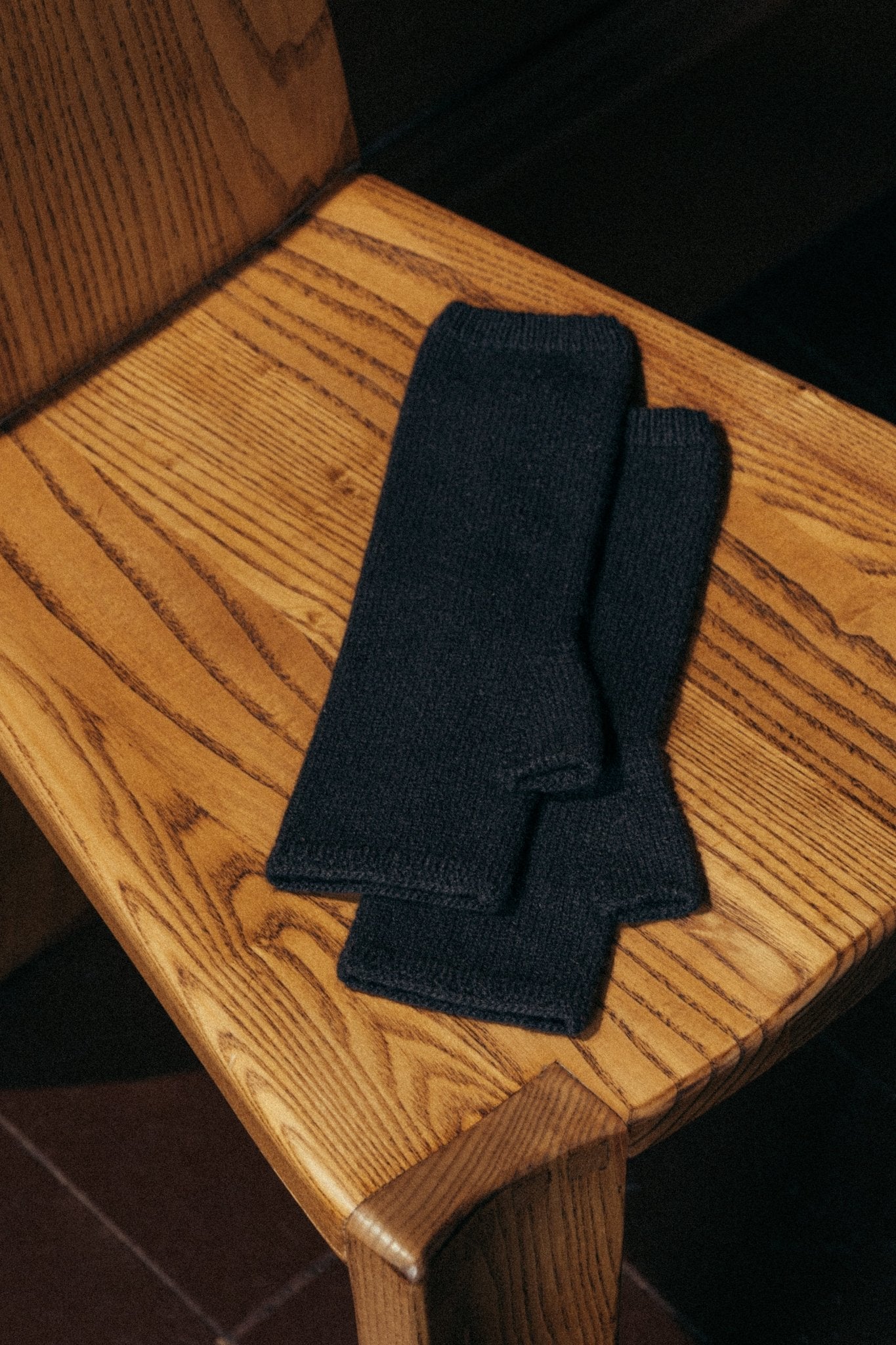 CASHMERE WRISTWARMERS - Le Kilt